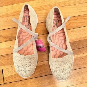 Skechers Women's Tan Flats with Straps